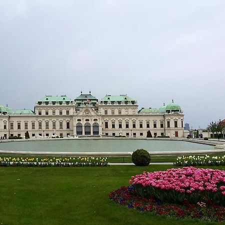 Belvedere Central Apartment Vienna Exterior photo