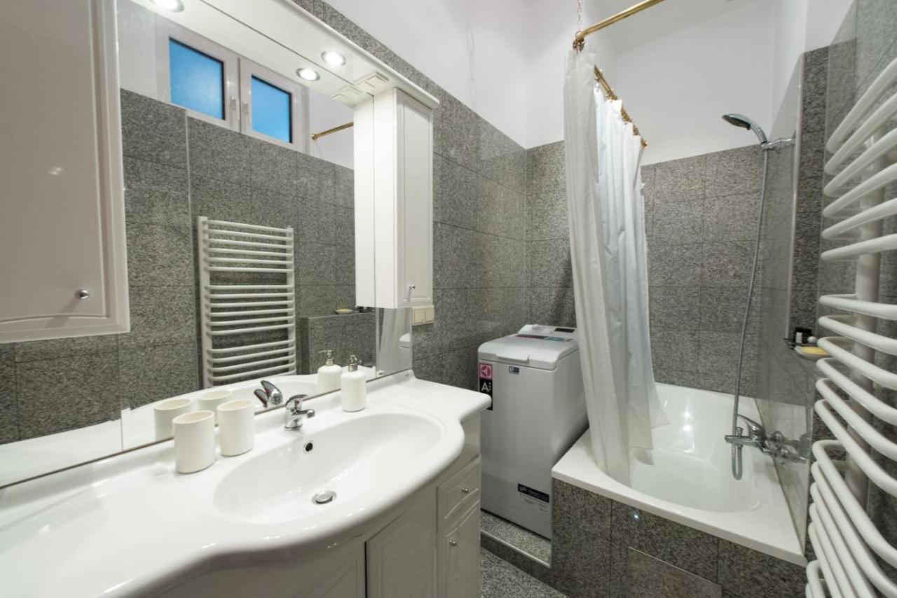 Belvedere Central Apartment Vienna Exterior photo