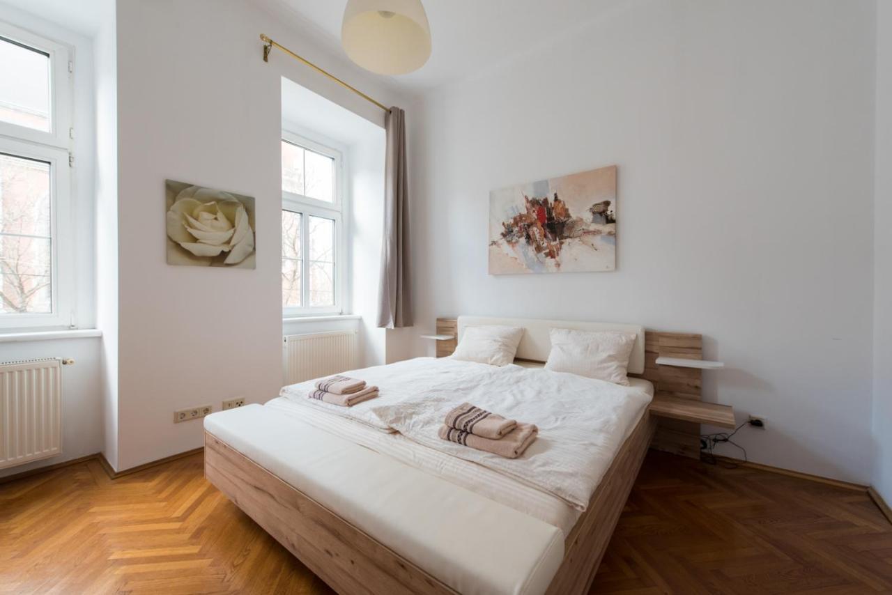 Belvedere Central Apartment Vienna Exterior photo